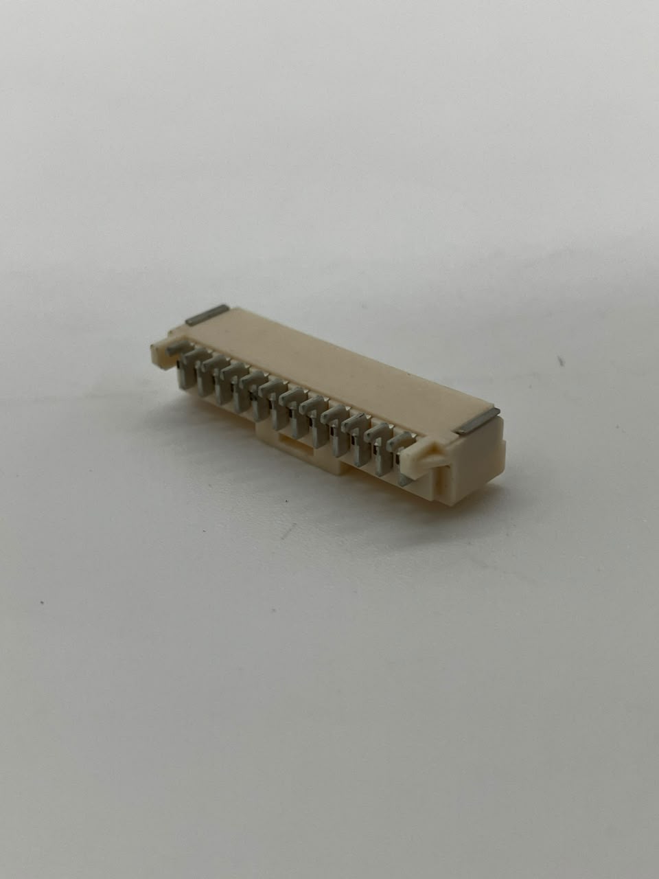 Molex 502352-1200 | DuraClik 12-Position 2.0mm Pitch Wire-to-Board Header (Right-Angle, SMD)