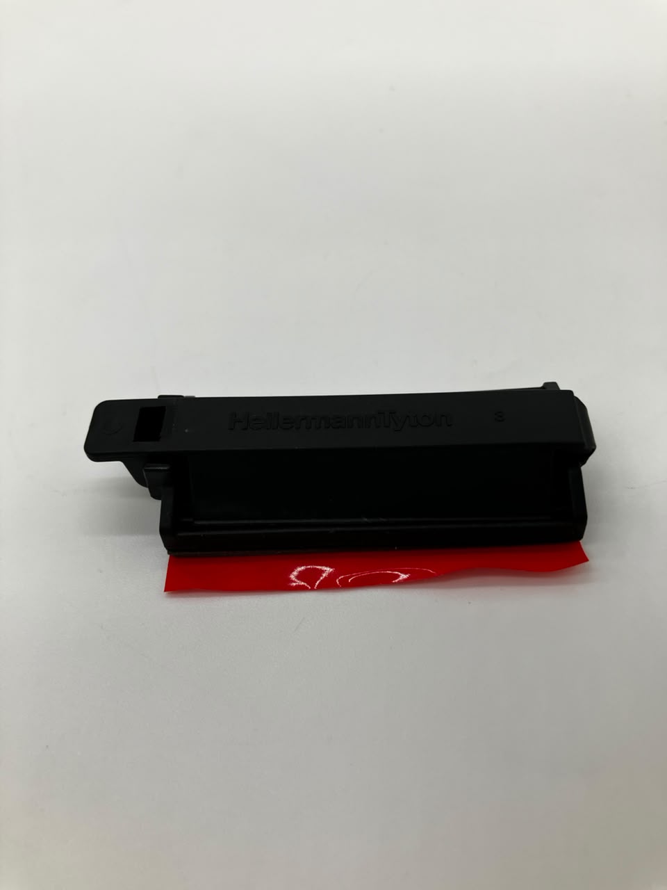 HellermannTyton FKH50APT-A-PA66HIR-BK | Adhesive Flat Ribbon Cable Clamp (Black)
