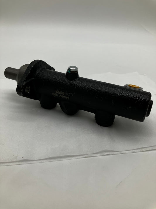 Aftermarket Brake Master Cylinder - Mercedes-Benz W114