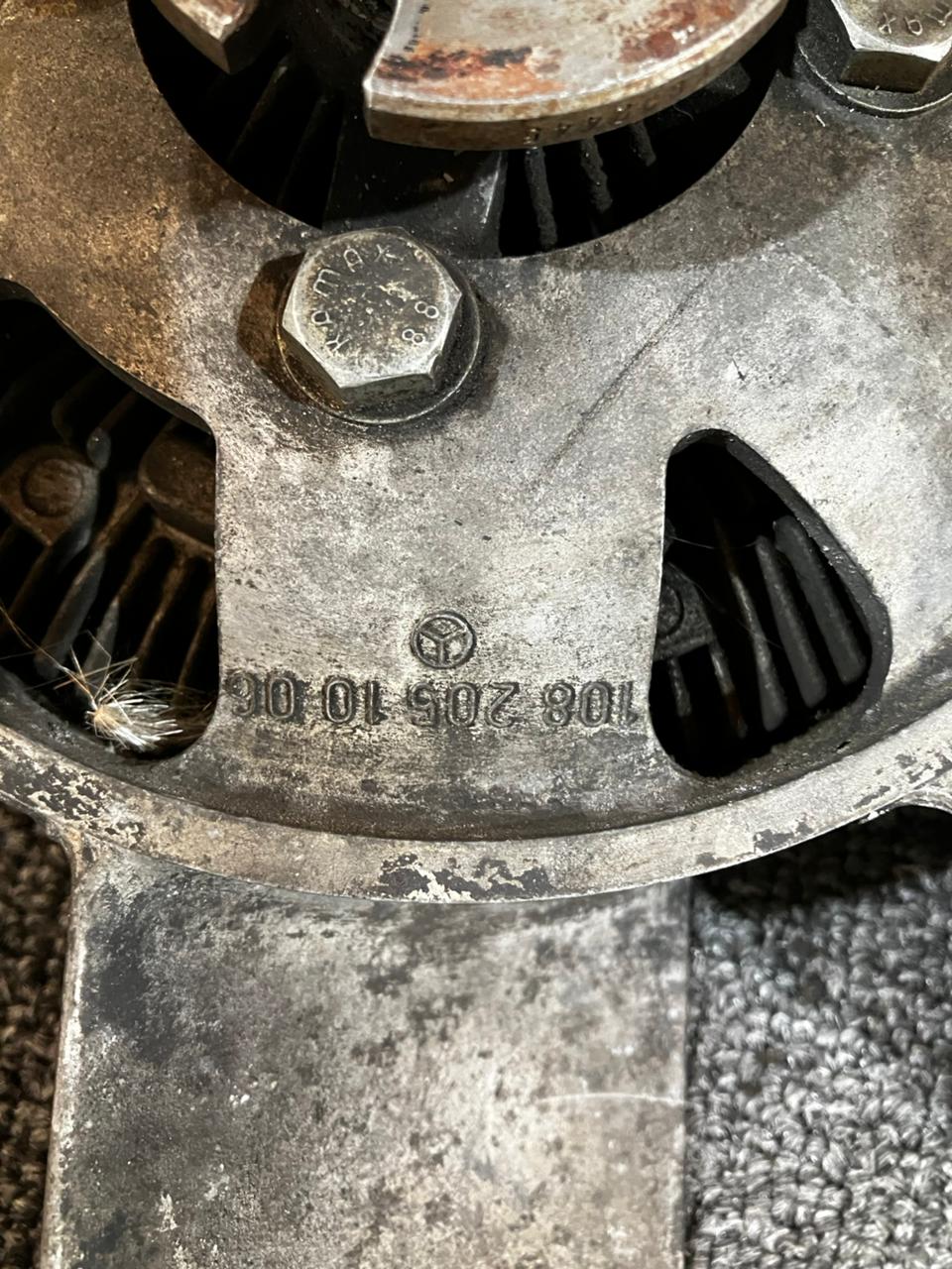 Original BEHR Viscous Fan Clutch and 6-Blade Aluminum Fan Assembly classic Mercedes-Benz W111, W108, and W109 chassis