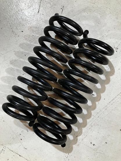 Original Suspension Coil Springs (Pair) - Mercedes-Benz W111 / W108 / W109 (280 SE 3.5 V8)