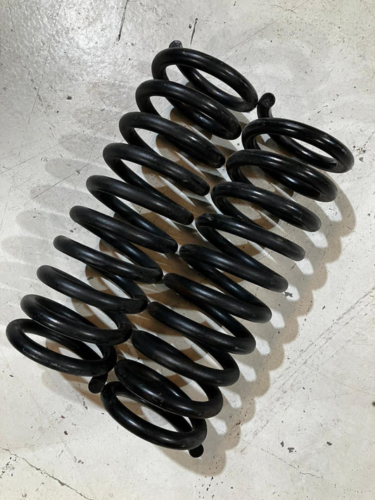 Original Suspension Coil Springs (Pair) - Mercedes-Benz W111 / W108 / W109 (280 SE 3.5 V8)
