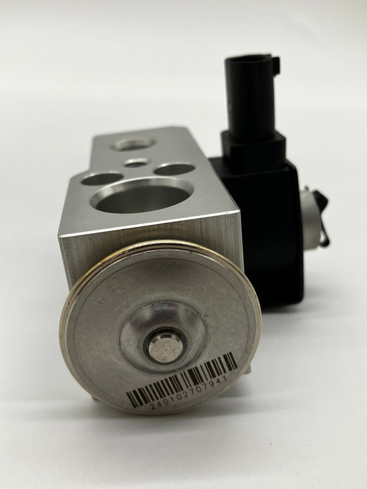 Sanhua EGH-20M039 Thermal Expansion Valve with Integrated Solenoid