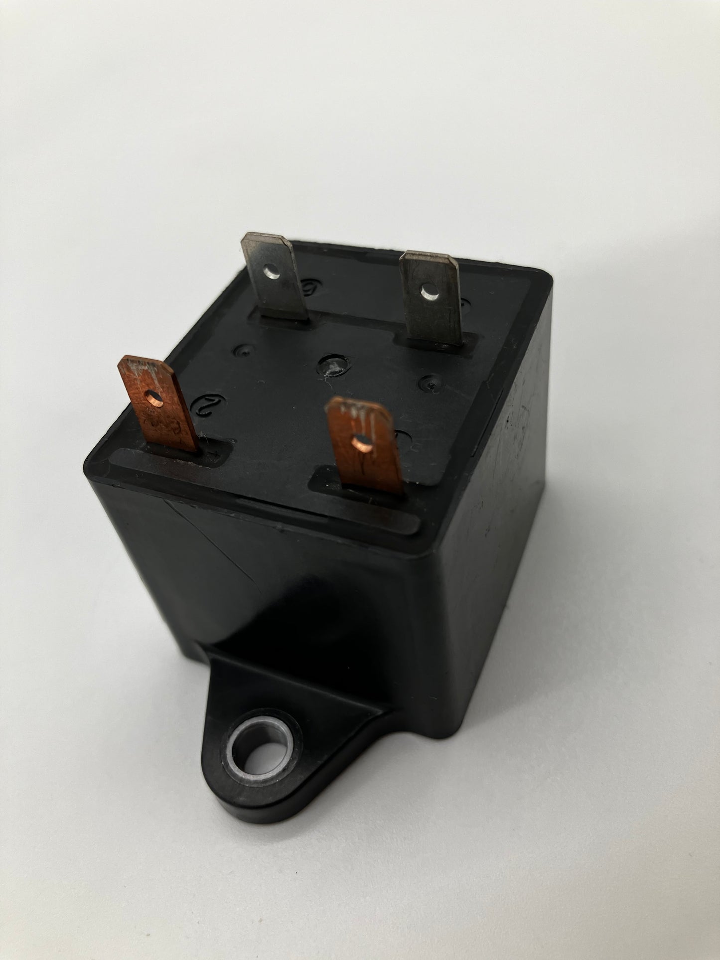 Hongfa HFE82V-20 High-Voltage DC Relay