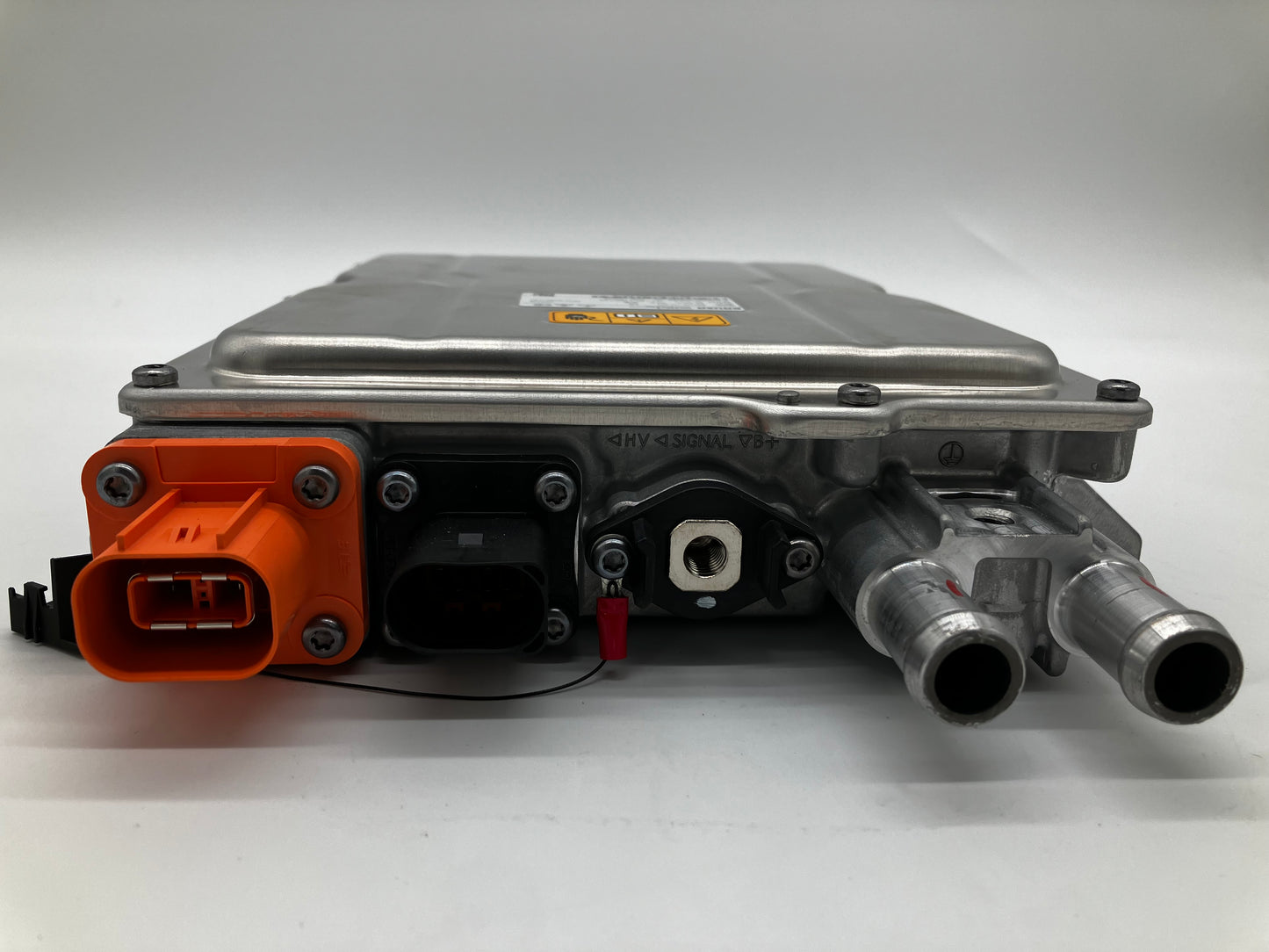 BRUSA BSC724-12V-C04 Liquid-Cooled DC-DC Converter