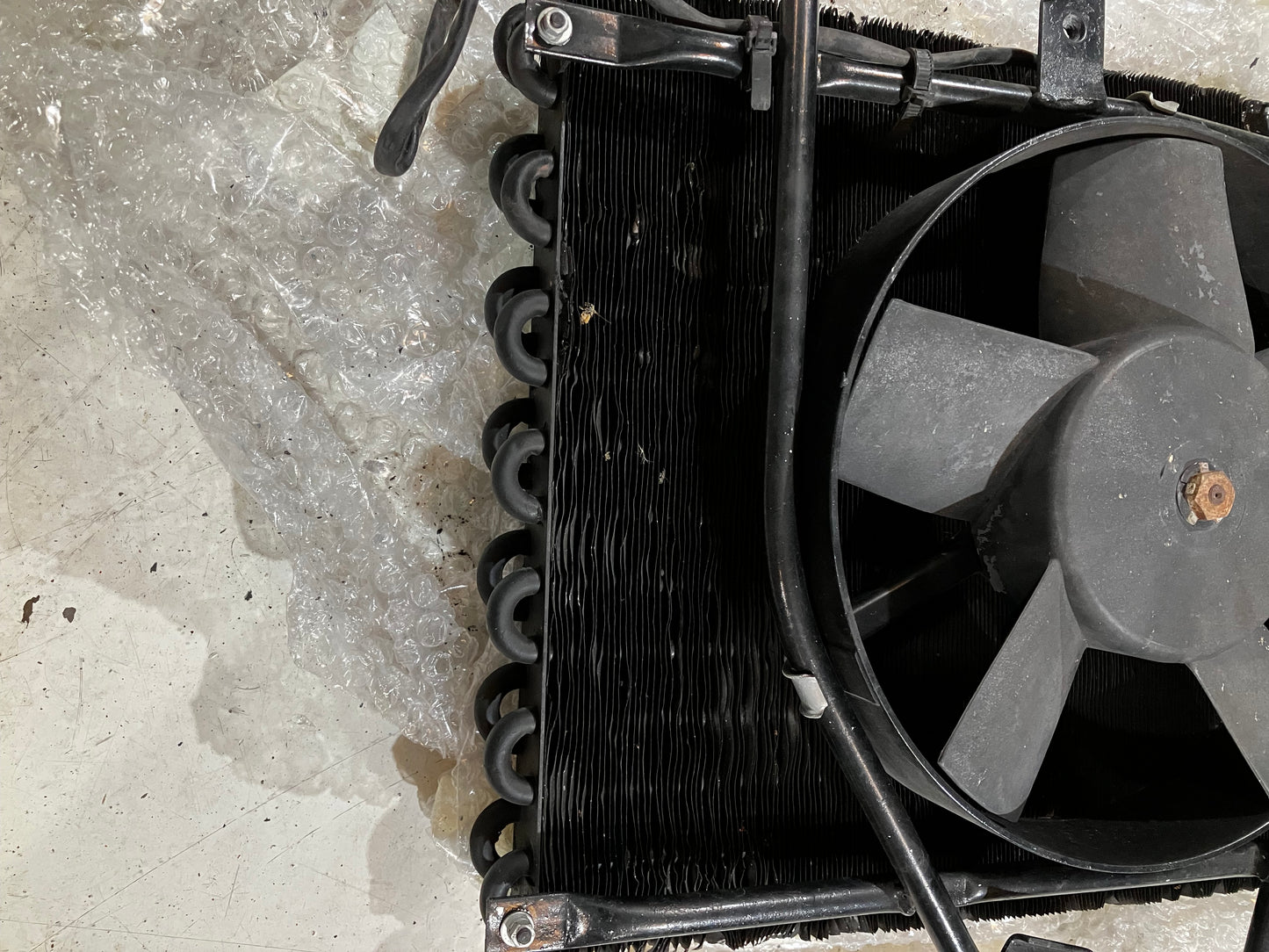 Original A/C Condenser & Cooling Fan Assembly - Mercedes-Benz W111 280 SE 3.5